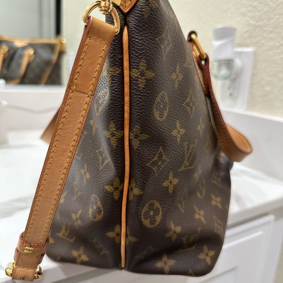 🔥Authentic Louis Vuitton PM Palermo🔥 - Picture 14 of 17